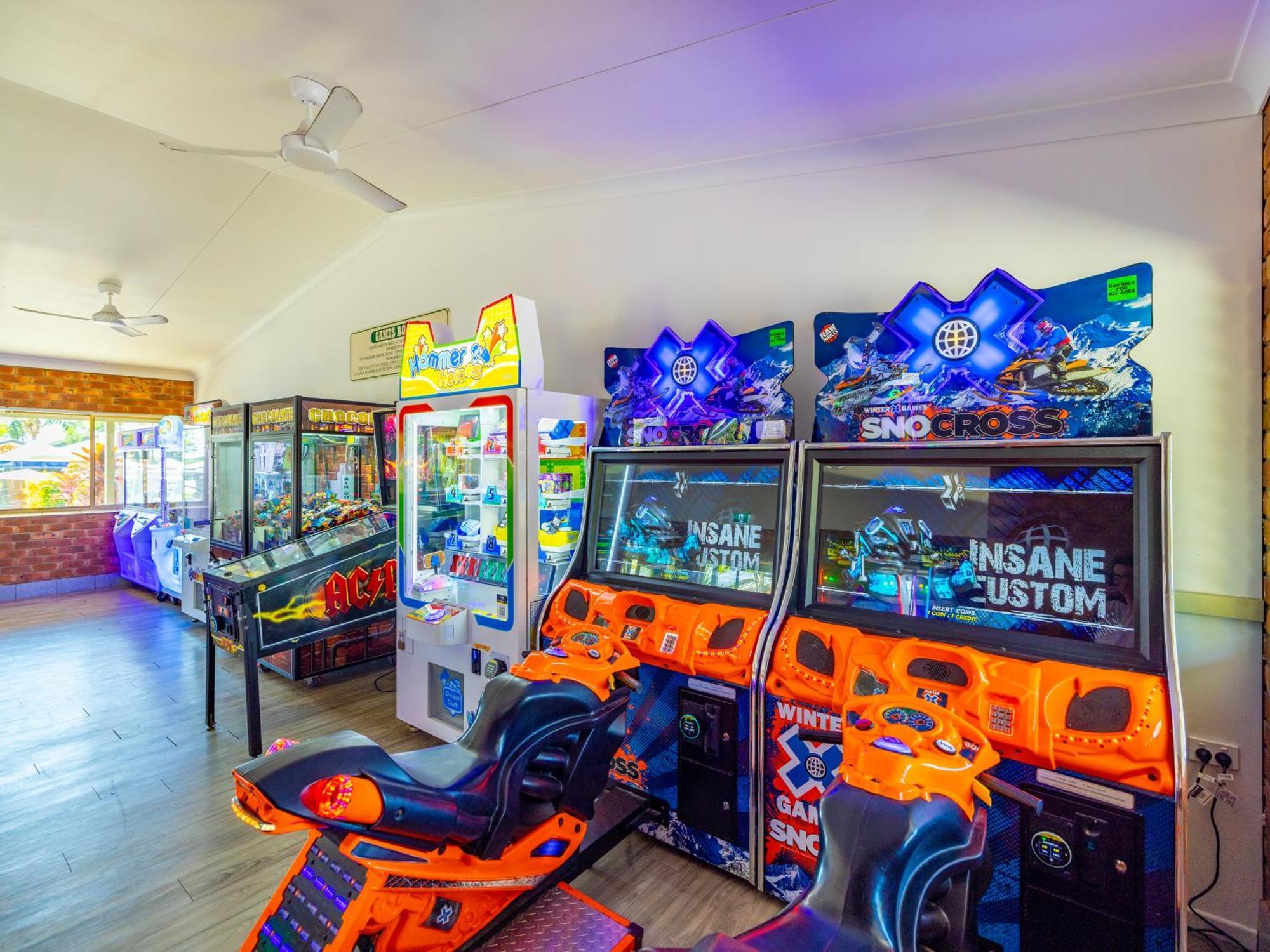 Nrma Blue Dolphin Yamba Holiday Resort Buitenkant foto