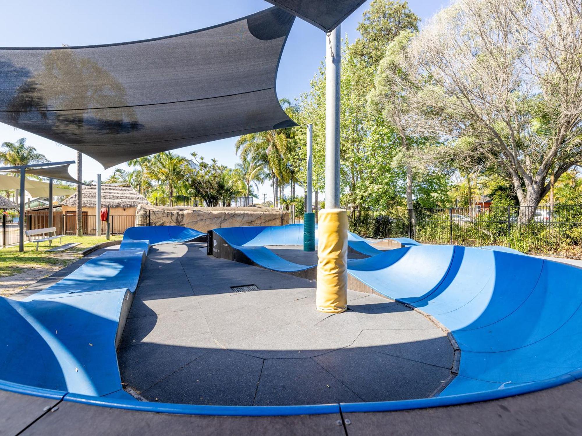 Nrma Blue Dolphin Yamba Holiday Resort Buitenkant foto