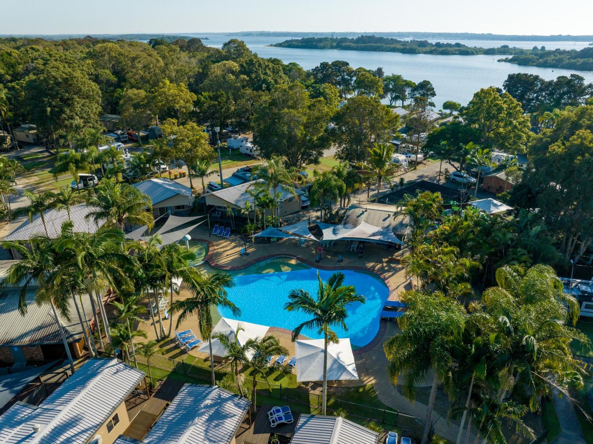 Nrma Blue Dolphin Yamba Holiday Resort Buitenkant foto